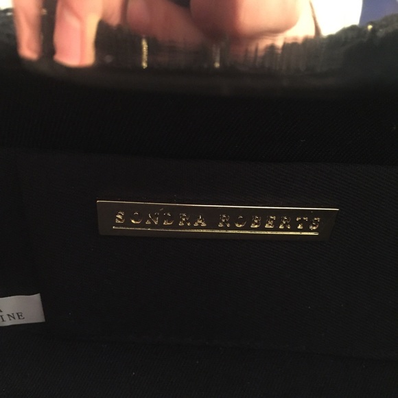 Sondra Roberts black and gold textured clutch NEW - Picture 6 of 7